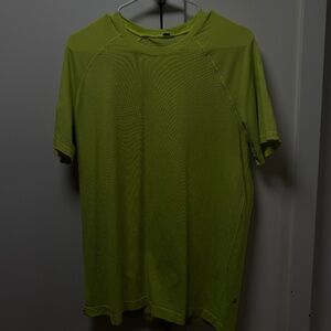 Lululemon Metal Vent Tech Short-Sleeve Shirt – Size M – Yellow